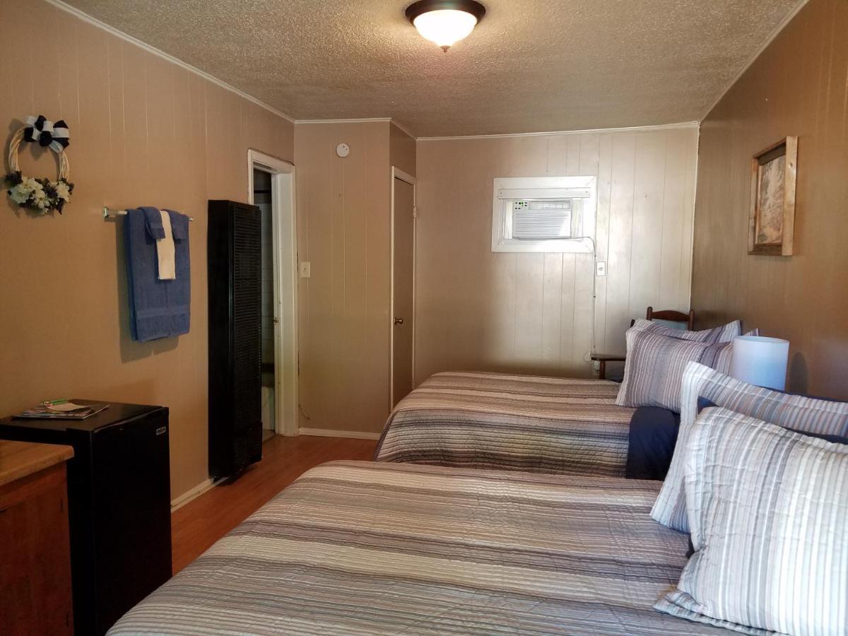 Canton Motel Motel *